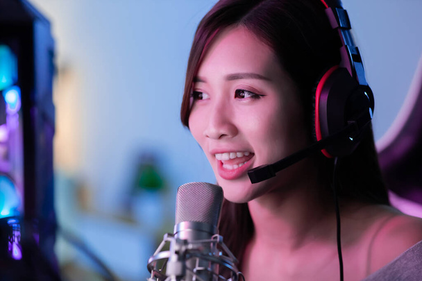 Young Asian Pretty Pro Gamer have live stream happily at home - Photo, image