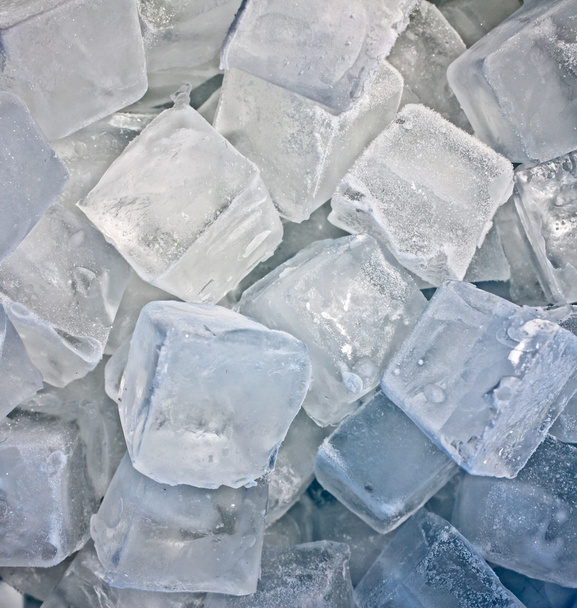 Cubi di ghiaccio su brina e neve
 - Foto, immagini