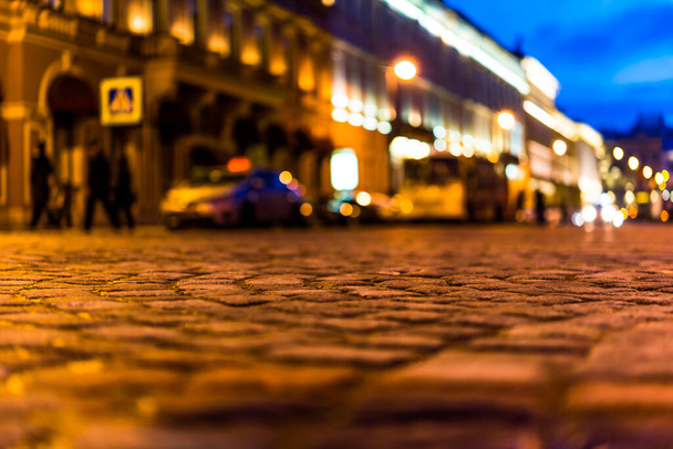 Jasná světla večerního města, reflektory z aut v t - Fotografie, Obrázek