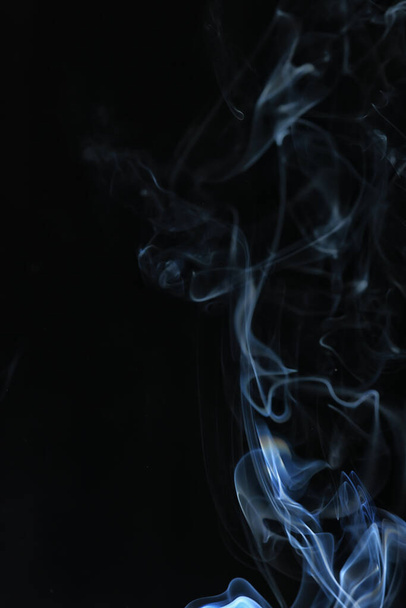 texture smoke black background, bract air waves fog - Fotó, kép