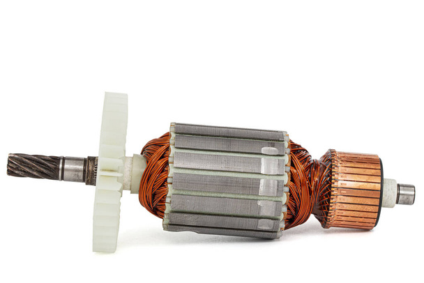 Ротор або анкерний електродвигун крупним планом, ізольовані на білому тлі
 - Фото, зображення