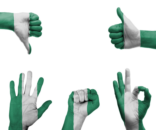 Juego de manos con la bandera de Nigeria
 - Foto, Imagen