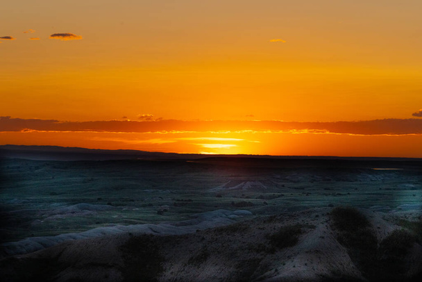 Εθνικό Πάρκο Badlands, Νότια Ντακότα, Bison, Βουνά, Big Sky, Ηλιοβασίλεμα - Φωτογραφία, εικόνα