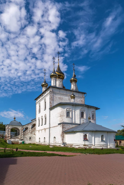 Monastero di Nikolsky, Gorokhovets, Russia. Cattedrale della Trinità dall'abside - Foto, immagini
