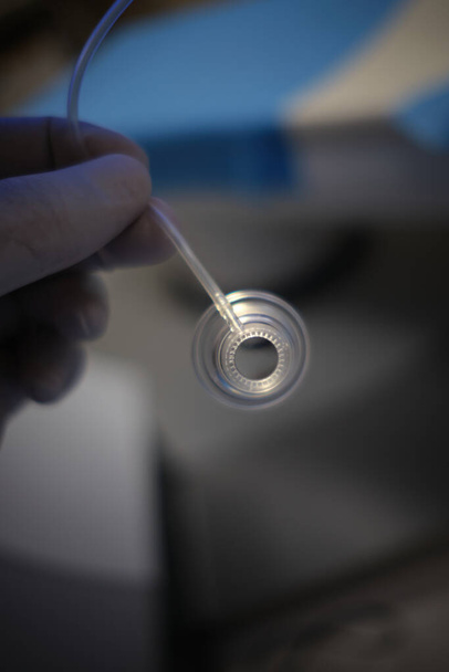 kuva femtosekunnin keratomin imukupista hymy lasik-koneessa taitekertoimen leikkaukseen - Valokuva, kuva
