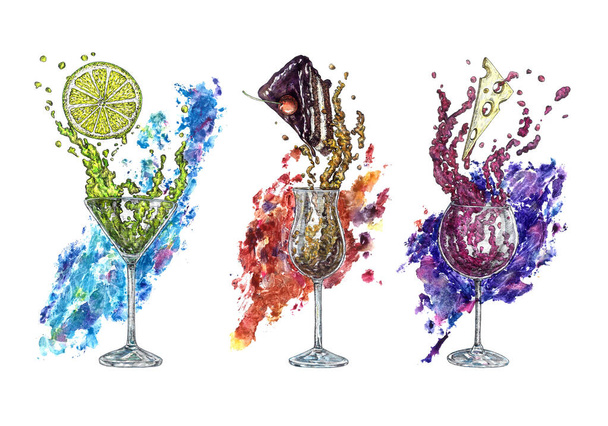 Ein Glas Margarita-Cocktail und ein Stück Zitrone in Spritzern, Cognac und Kuchenstück, Wein und Käse auf abstraktem Spritzer Hintergrund, handgemaltes Aquarell mit Tuschezeichnung Illustration - Foto, Bild