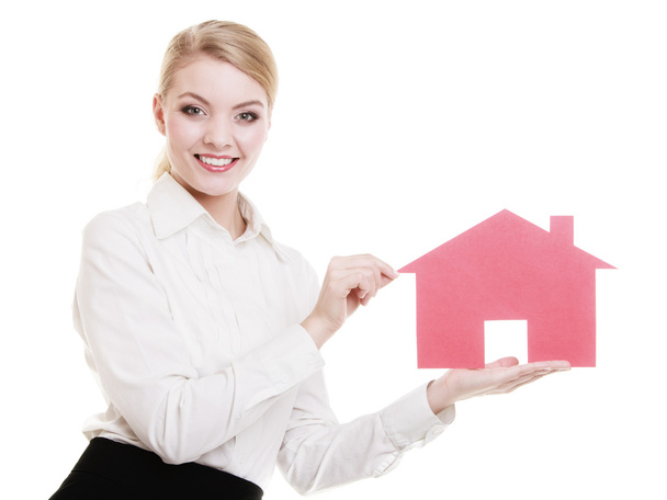 Business woman holding red paper house - Photo, image