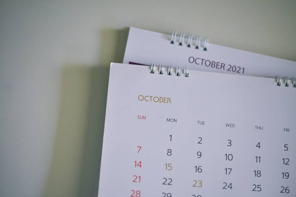 wazig kalender in witte toon planning 2021 concept. - Foto, afbeelding