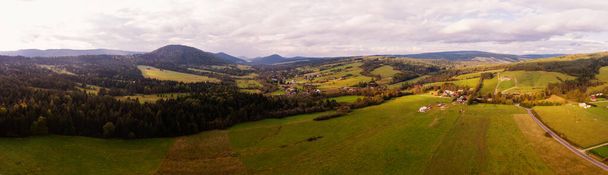 Beautiful panorama of the Beskidy Mountains. Poland. Aerial view, view from the drone. - Foto, immagini