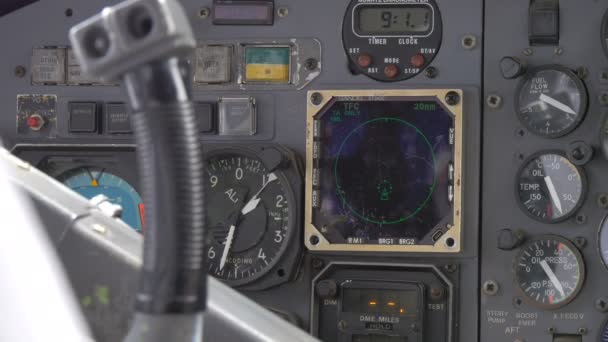 Přístrojový panel uvnitř pilotní kabiny - Záběry, video
