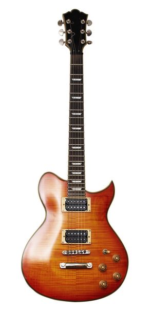Elektrische gitaar geïsoleerd op witte achtergrond met clipping pad - Foto, afbeelding