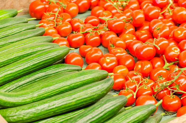 Tomatoes and cucumbers for sale - Zdjęcie, obraz