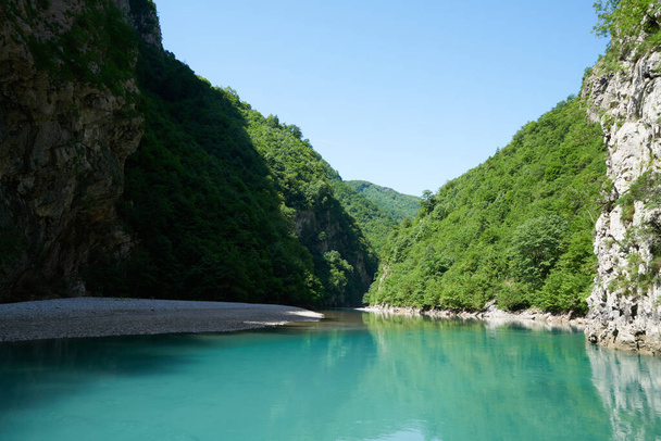 Rivier Shala - Noord-Albanië - Foto, afbeelding