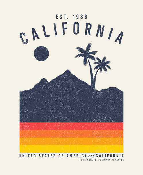 T-shirt California design con palme e montagne. Grafica tipografica per maglietta con grunge. Stampa di abbigliamento vintage. Illustrazione vettoriale. - Vettoriali, immagini