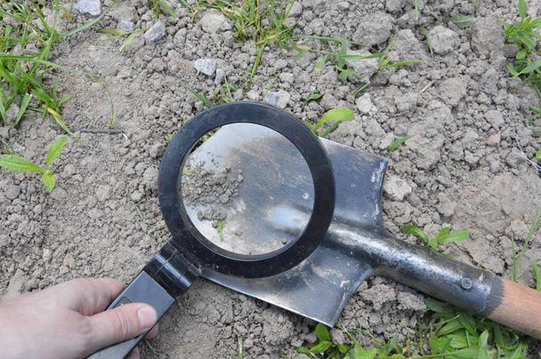 Detector de metales manual para la búsqueda de antigüedades - Foto, imagen