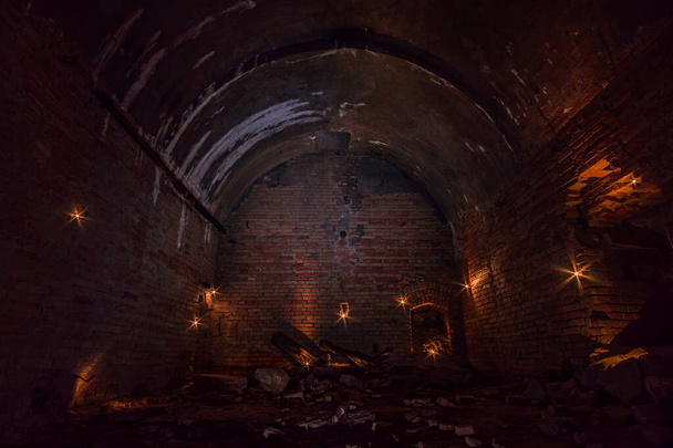Bodegas misteriosas, túneles y sistemas de búnker en Alemania profundo subterráneo - Foto, imagen