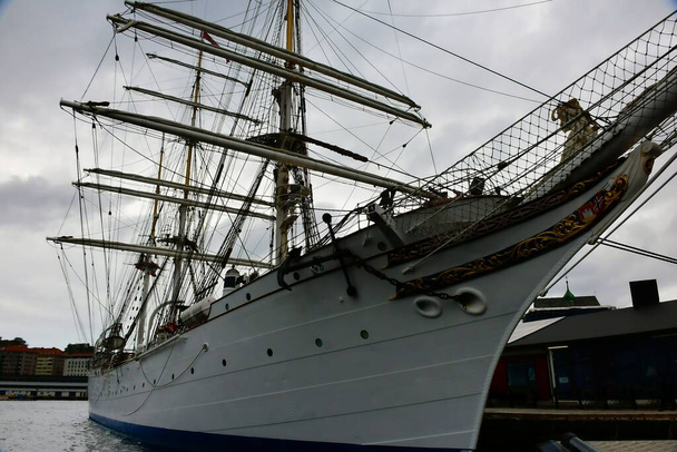 Sailing ship moored in the harbor - Photo, Image