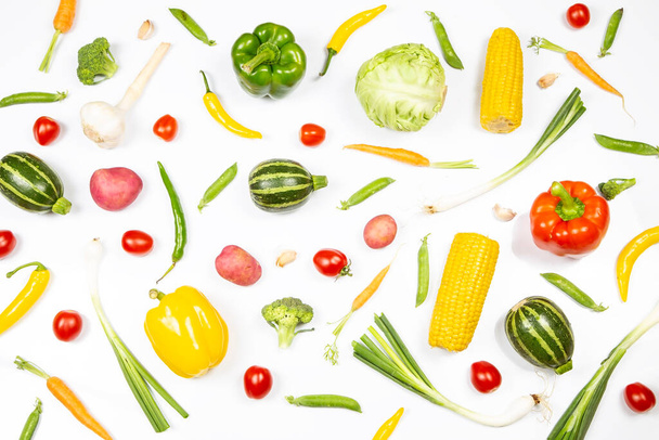 Fresh vegetables on white background - Foto, afbeelding