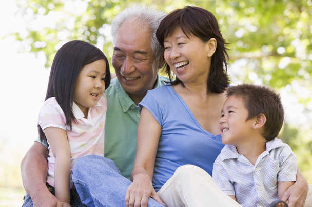 Grandparents laughing with grandchildren - Zdjęcie, obraz