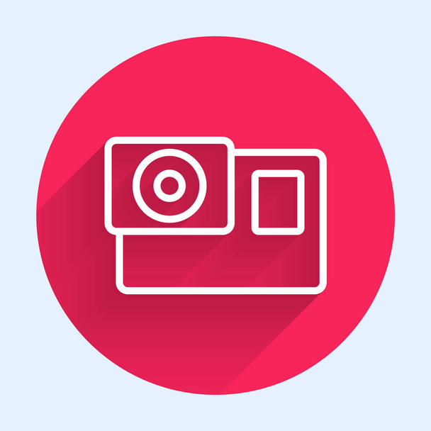Weiße Linie Action extreme Kamera-Symbol isoliert mit langem Schatten. Videokameraausrüstung zum Filmen von Extremsportarten. Roter Kreis Knopf. Vektor - Vektor, Bild