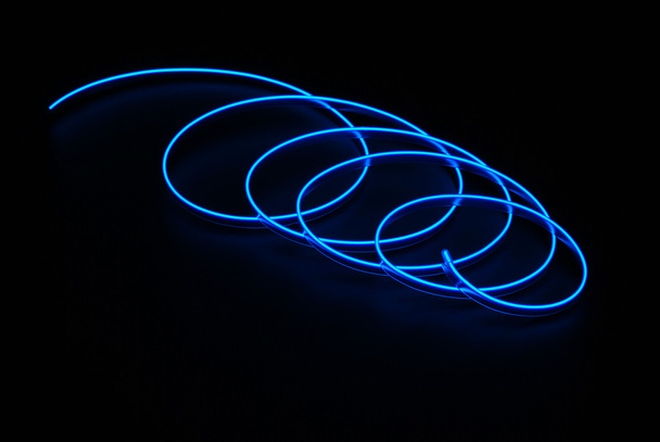 Синяя неоновая полоса
 - Фото, изображение