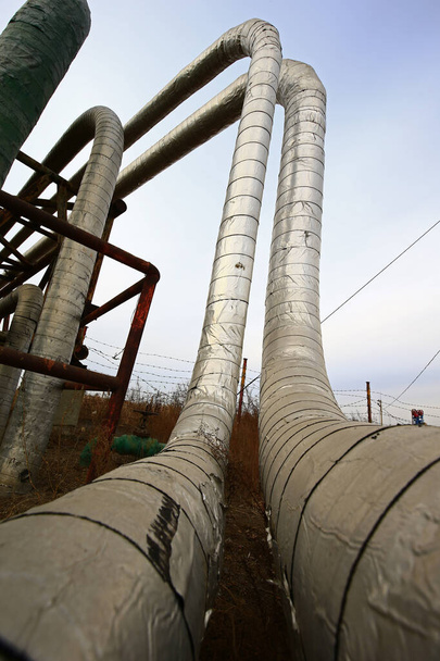 Нефтепровод, Промышленное оборудование - Фото, изображение