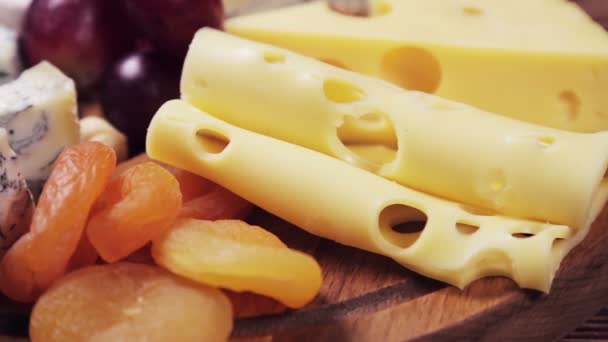 Egy csoport tészta és sajt. - Felvétel, videó