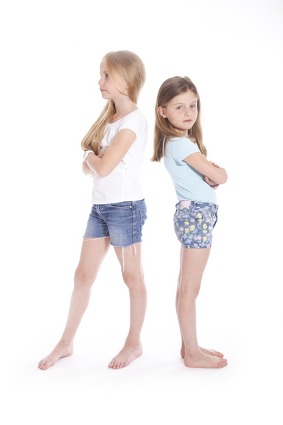 Duas meninas tendo um desentendimento
 - Foto, Imagem