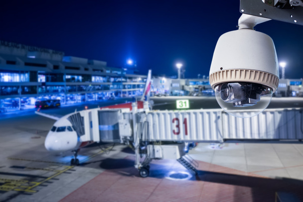CCTV камери або спостереження, що діють в аеропорту - Фото, зображення