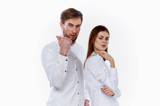 менеджер дизайнер работы персонала и белая рубашка легкий фоновый макет - Фото, изображение