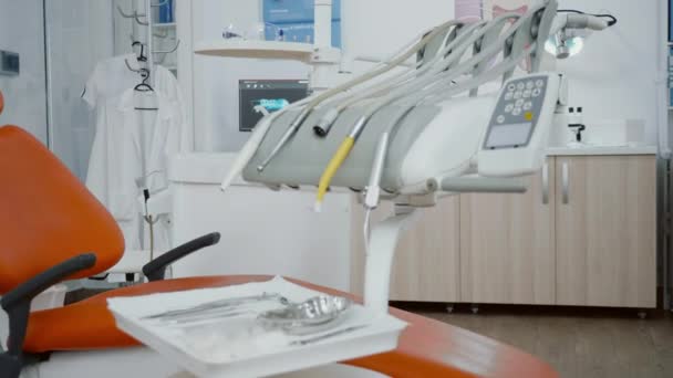 Primo piano rivelando colpo di visualizzazione ortodontica medica con i denti immagini a raggi X - Filmati, video