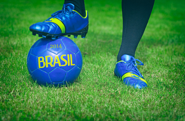 Brasile 2014. Giocatore di calcio è pronto a giocare
. - Foto, immagini