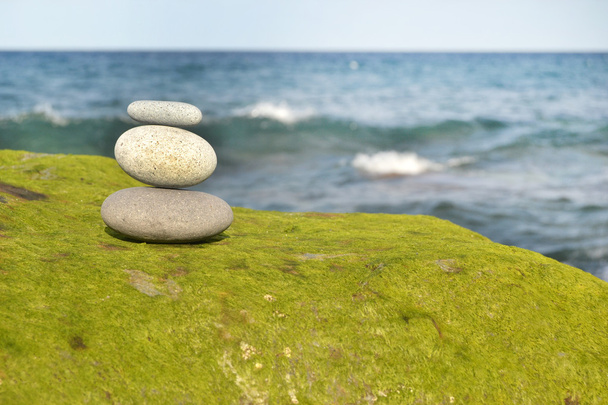 Zen stones s pozadím moře - Fotografie, Obrázek