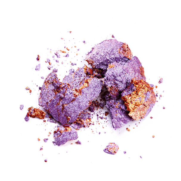 Ombre à paupières violette écrasée
 - Photo, image