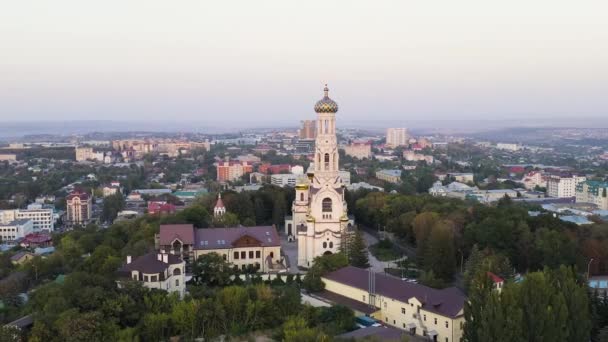 Stavropol, Rusia. Catedral de Kazán Icono de la Madre de Dios en Stavropol. Hora del atardecer. 4K - Imágenes, Vídeo