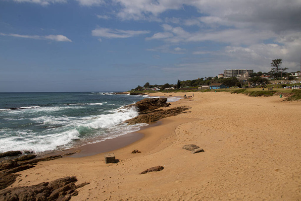 Golden sand and blue sea on durban's south coast - Photo, image