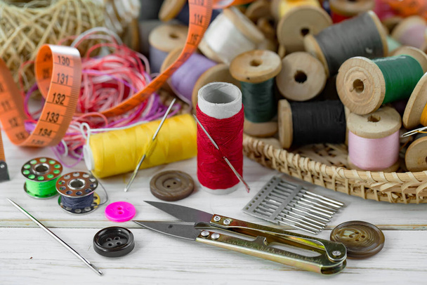 Handicraft items, threads, sewing needles. - Valokuva, kuva