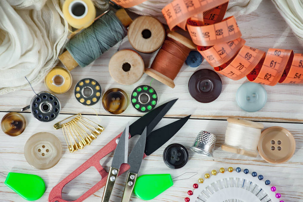 Threads, needles and sewing items. - Φωτογραφία, εικόνα
