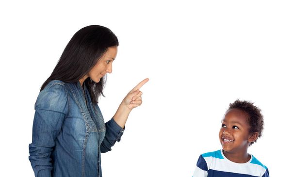 Mulher dizendo fora e apontando seu dedo indicador para seu filho - Foto, Imagem