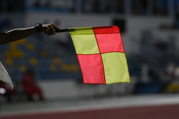 Schiedsrichter Flagge Fußball Schiedsrichterassistenten Fahne Rot 