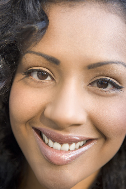 Head shot of woman smiling - Фото, изображение