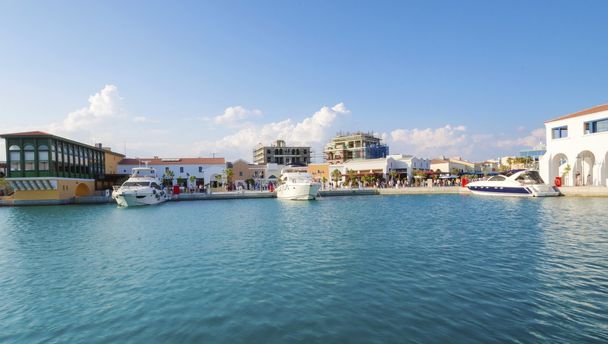 Limassol Marina, Cipro
 - Foto, immagini