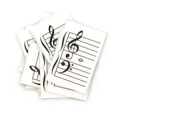 Geïsoleerde set van muziek nota flashcards, flashcards voor beginners om muziek notities te bestuderen op witte achtergrond. - Foto, afbeelding