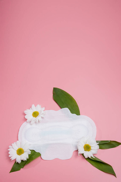 Floral clean sanitary pad, hygiene concept, women products, menstrual pads. - Foto, Imagem