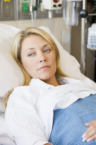 Woman Lying In Hospital Bed - Foto, Imagem