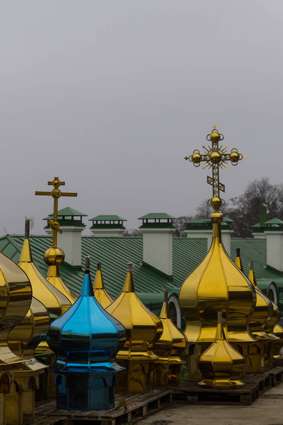 Ortodoks kiliseleri için kubbe ve haç satışı - Fotoğraf, Görsel