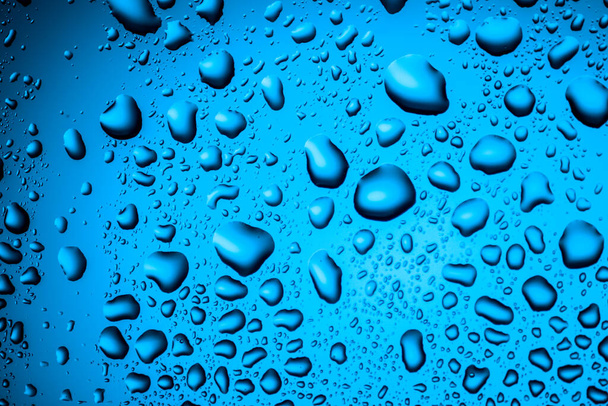 papel de parede abstrato com gotas de água no vidro - Foto, Imagem