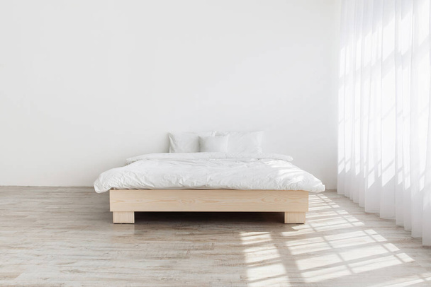Jednoduchý minimalistický design domu, maketa pro reklamu, blog o interiéru. Skutečná fotka - Fotografie, Obrázek