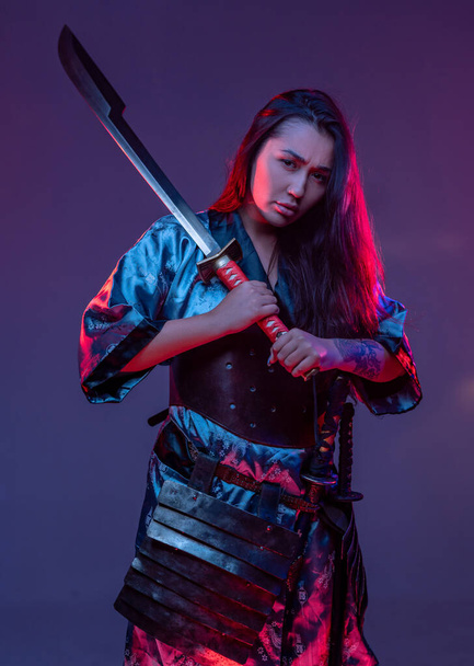 Female assassin from east in kimono with katana - Fotoğraf, Görsel