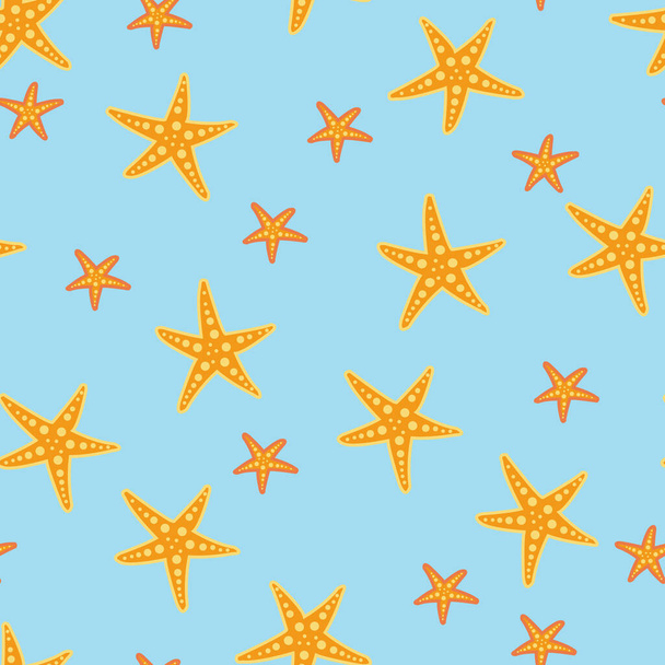 Nahtloses Muster aus verstreuten sternengelben Sternen auf hellblau strukturiertem Hintergrund. Vektor-Illustration für Textilien, Kinder, Badebekleidung, Strandhaus-Dekor, Geschenkpapier und Hochzeitseinladungen am Strand. Zeichentrick-Seesterne. Strandsommer  - Vektor, Bild
